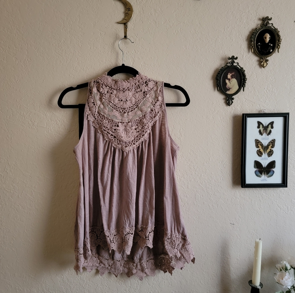 Dusty Rose Lace Top